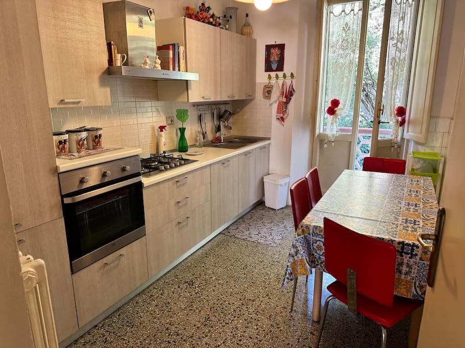 Appartamento Vicino Al Centro Pistoia Eksteriør billede